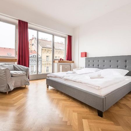 פראג Merkur Apartments מראה חיצוני תמונה