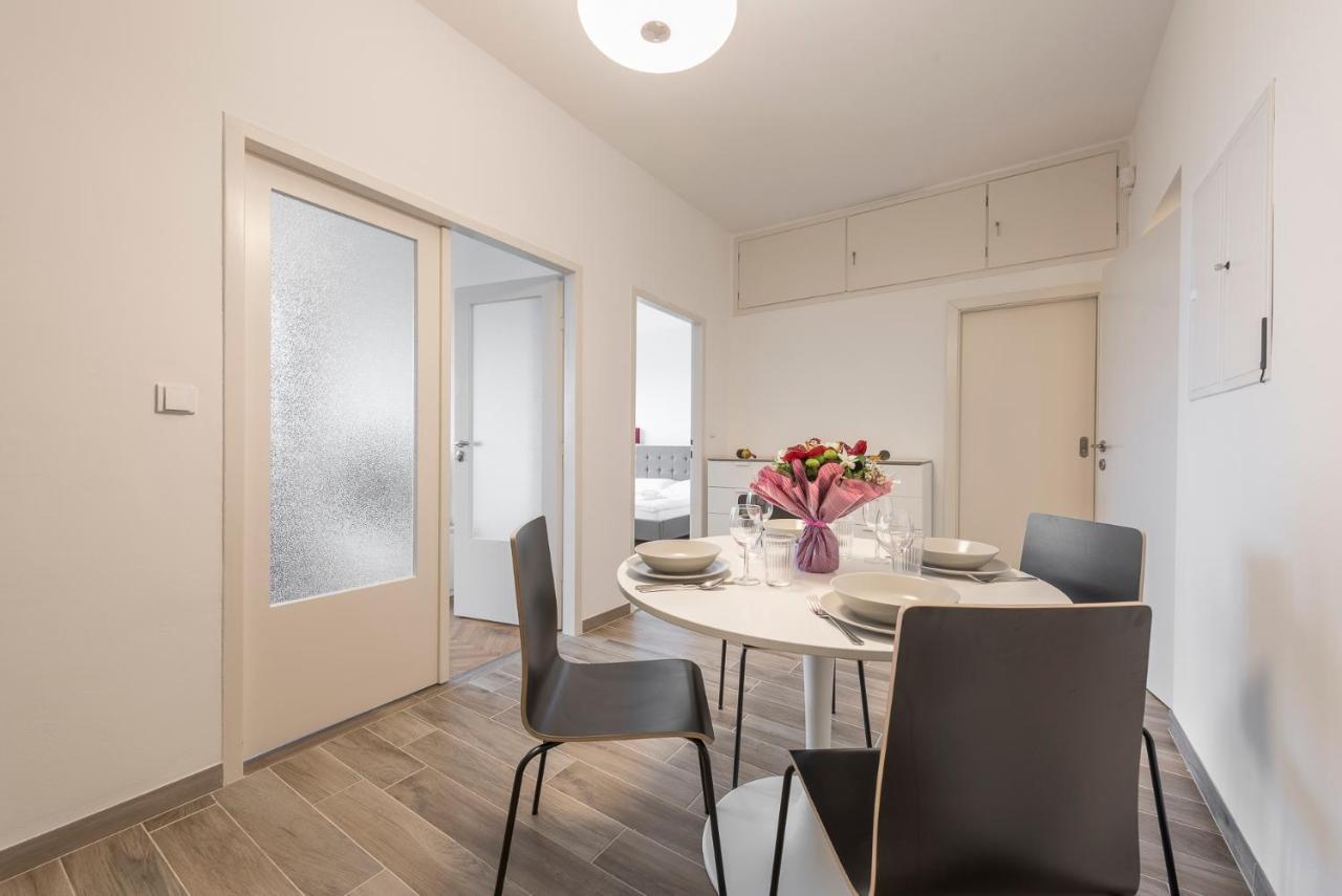 פראג Merkur Apartments מראה חיצוני תמונה