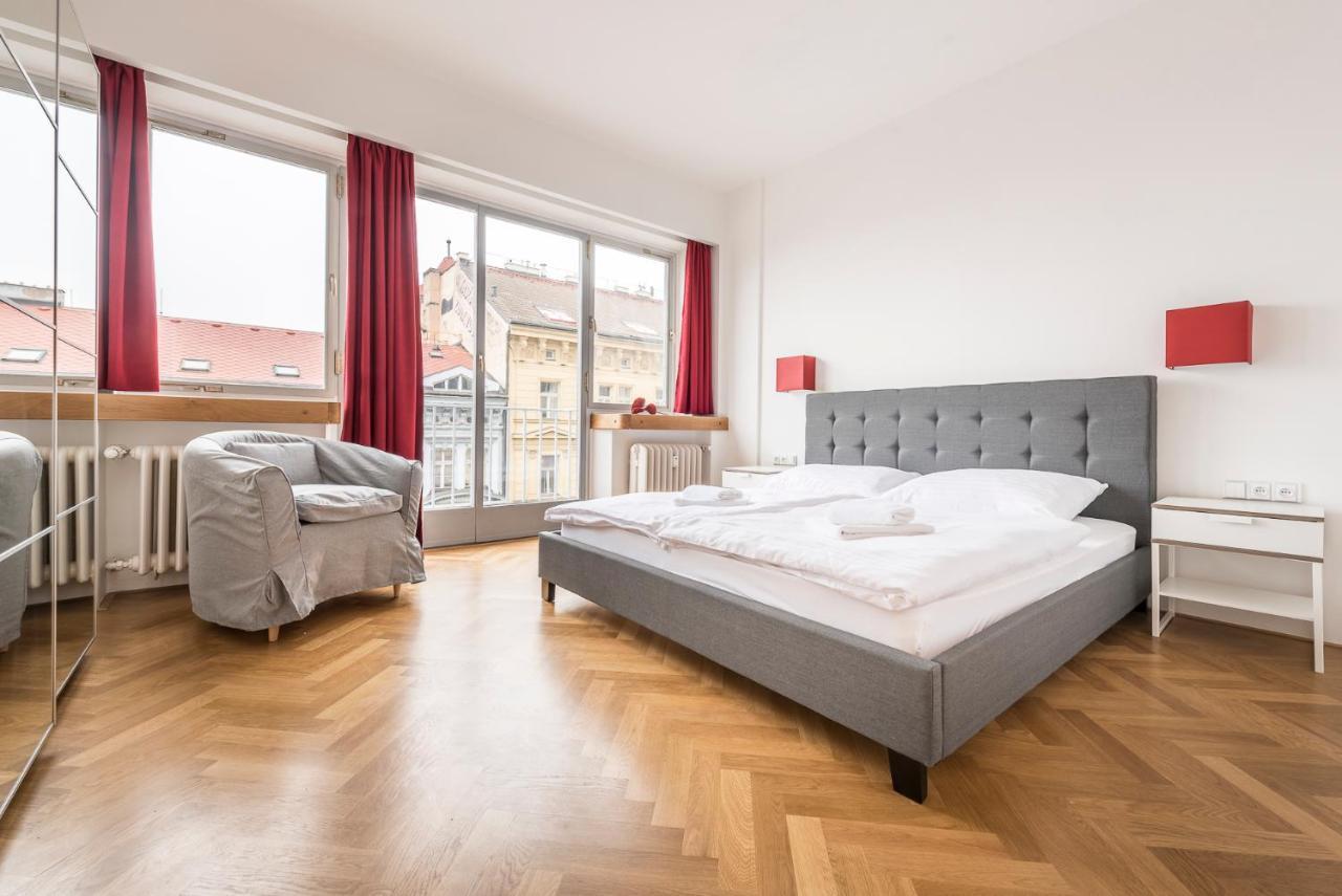 פראג Merkur Apartments מראה חיצוני תמונה