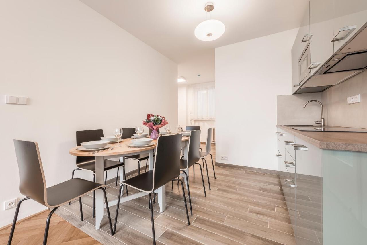 פראג Merkur Apartments מראה חיצוני תמונה