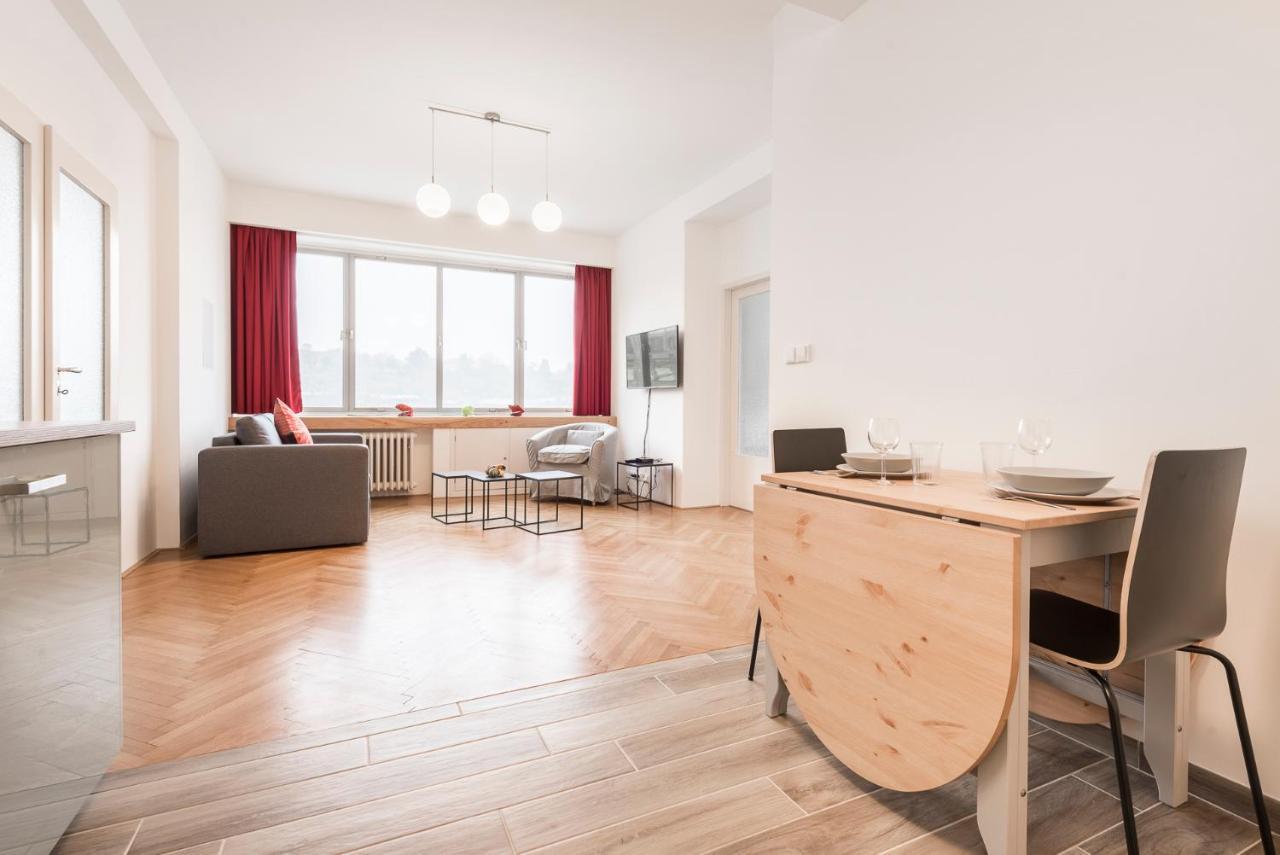 פראג Merkur Apartments מראה חיצוני תמונה