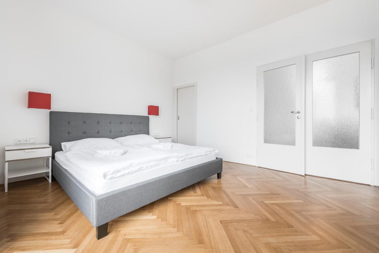 פראג Merkur Apartments מראה חיצוני תמונה